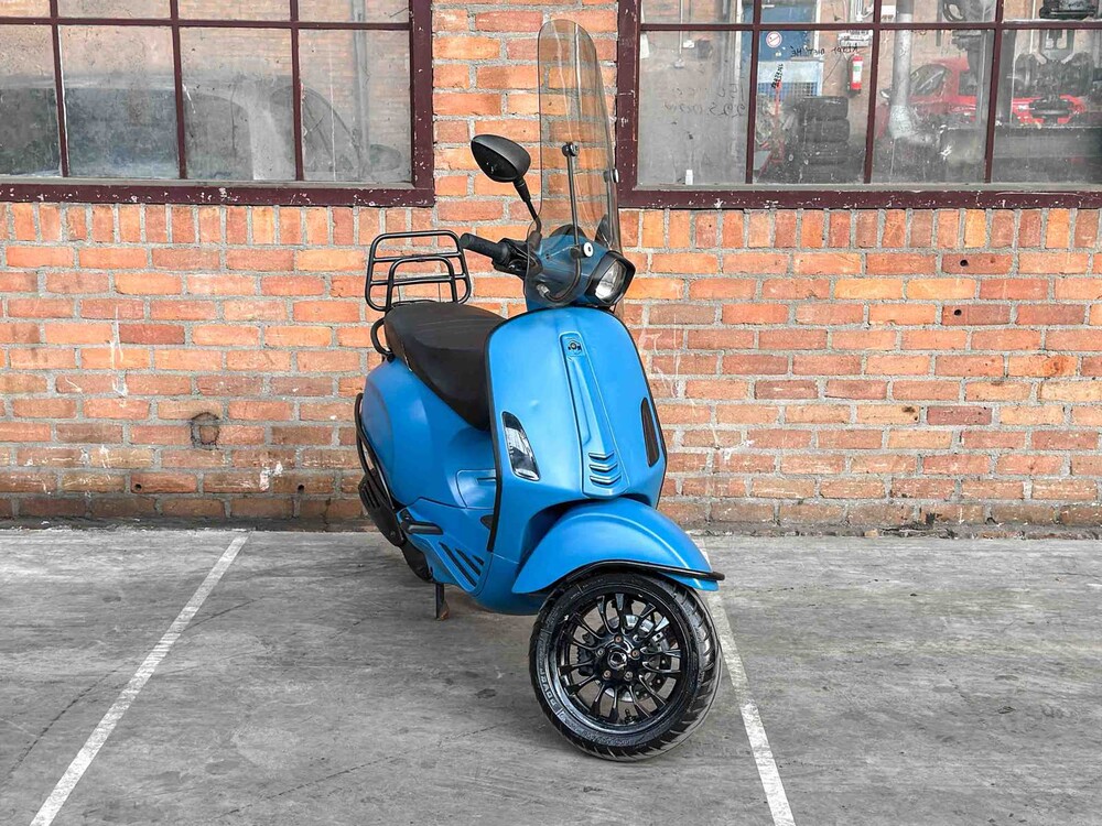 Vespa Sprint 4T 2015, DDH-77-P Roller
