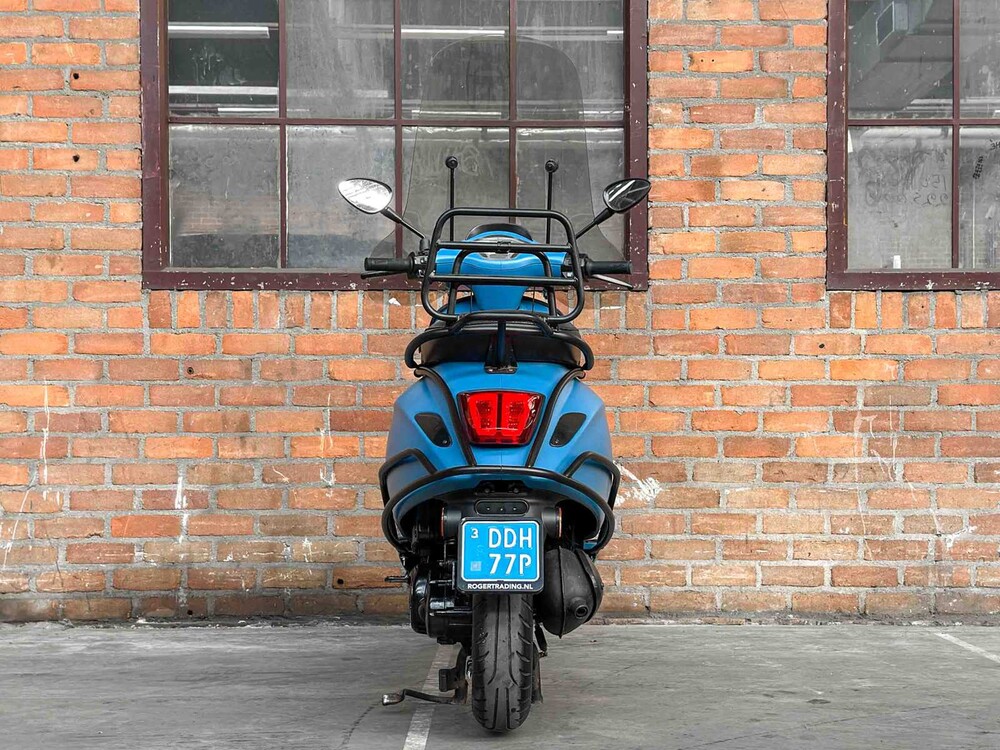 Vespa Sprint 4T 2015, DDH-77-P Roller