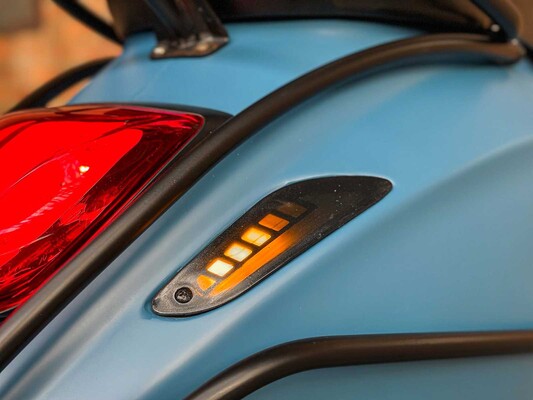 Vespa Sprint 4T 2015, DDH-77-P Scooter