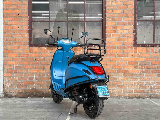 Vespa Sprint 4T 2015, DDH-77-P Scooter