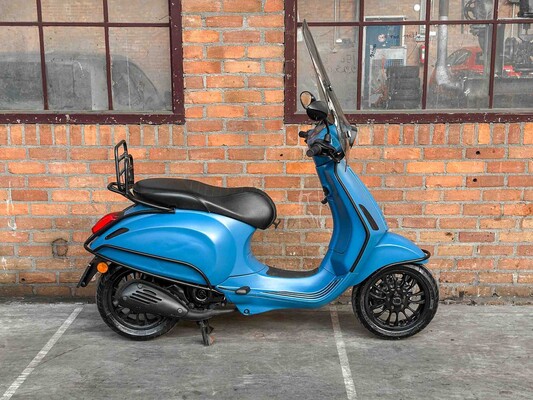 Vespa Sprint 4T 2015, DDH-77-P Scooter
