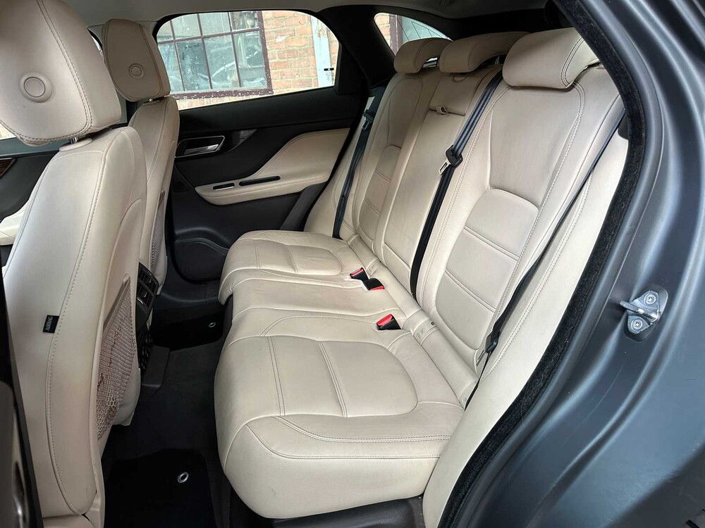 Jaguar F-PACE 3.0 Portfolio AWD 30d 300PS 2016, JV-016-S