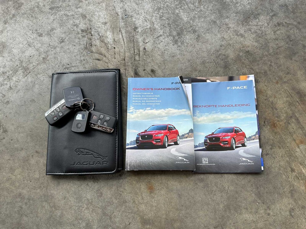Jaguar F-PACE 3.0 Portfolio AWD 30d 300PS 2016, JV-016-S