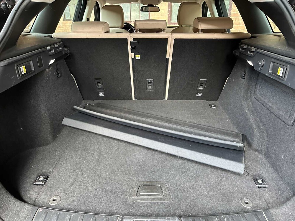 Jaguar F-PACE 3.0 Portfolio AWD 30d 300PS 2016, JV-016-S