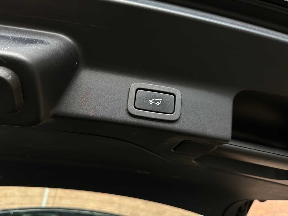 Jaguar F-PACE 3.0 Portfolio AWD 30d 300PS 2016, JV-016-S