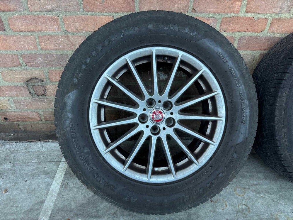 Jaguar F-PACE 3.0 Portfolio AWD 30d 300PS 2016, JV-016-S