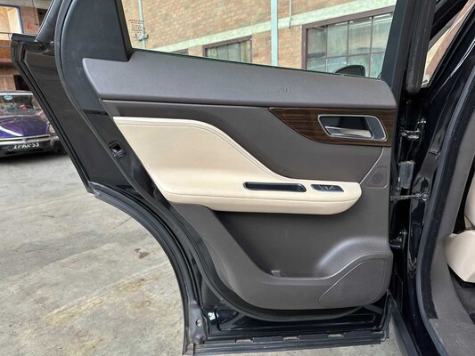 Jaguar F-PACE 3.0 Portfolio AWD 30d 300pk 2016, JV-016-S