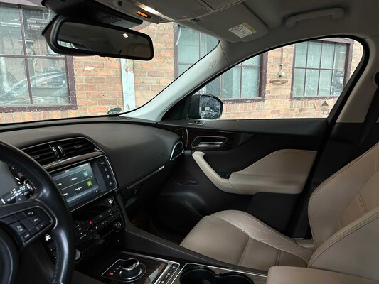 Jaguar F-PACE 3.0 Portfolio AWD 30d 300pk 2016, JV-016-S