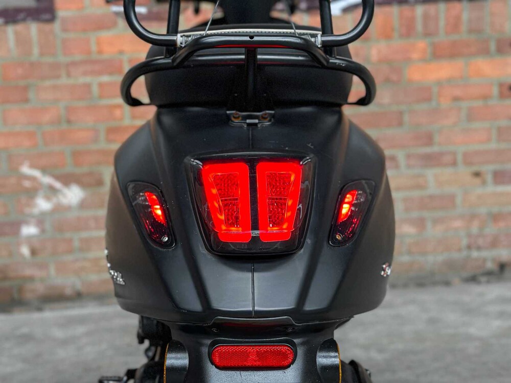 Vespa Sprint 4T 49cc 2014, F-906-ZB Motorroller