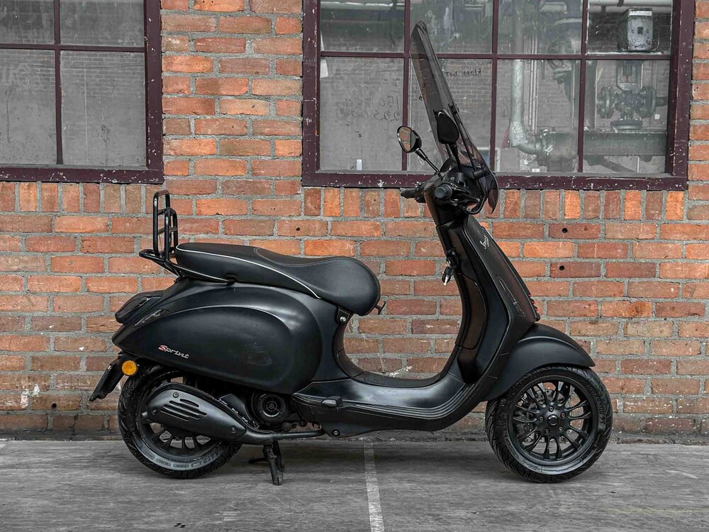 Vespa Sprint 4T 49cc 2014, F-906-ZB Motorroller