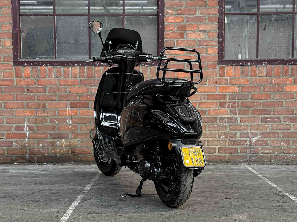 Vespa Sprint 4T 49cc 2017, DNH-13-B Motorroller