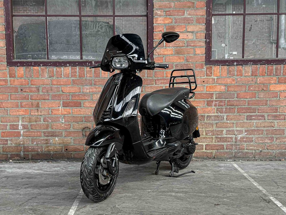 Vespa Sprint 4T 49cc 2017, DNH-13-B Motorroller