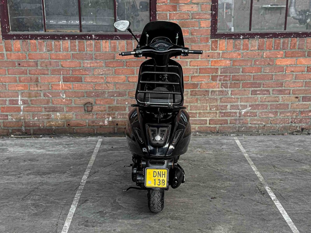 Vespa Sprint 4T 49cc 2017, DNH-13-B Motorroller