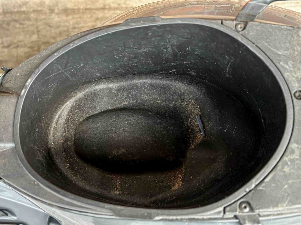 Vespa Sprint 4T 49cc 2014, F-768-VR Roller