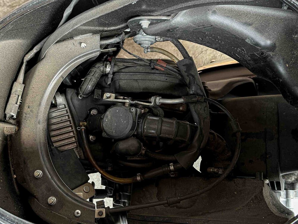 Vespa Sprint 4T 49cc 2014, F-768-VR Roller