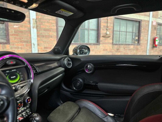 Mini John Cooper Works 2.0 231pk 2017, NZ-918-Z