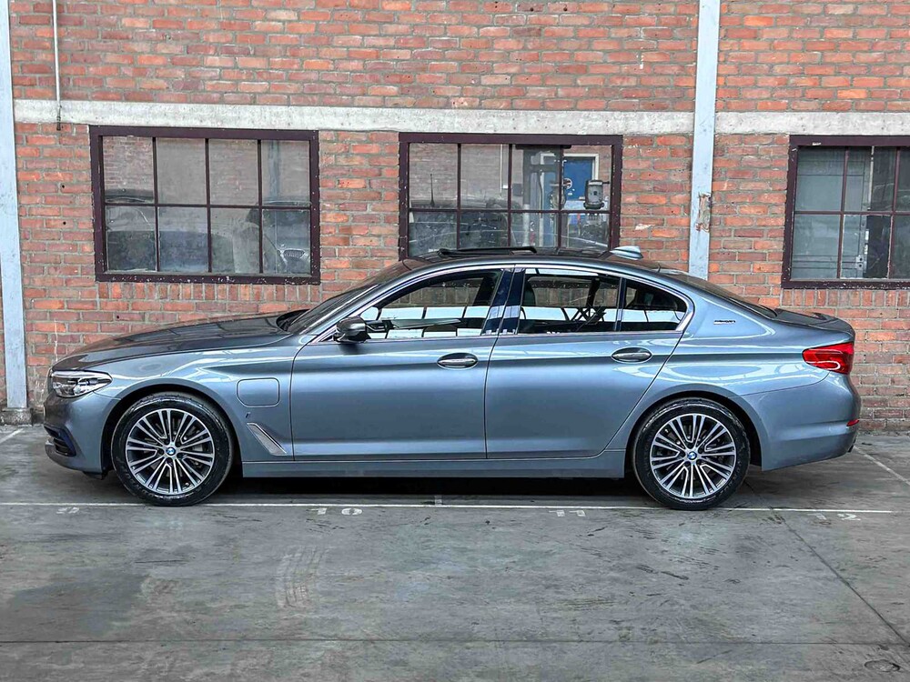 BMW 530e iPerformance High Executive 184PS 2018 5er, SH-236-P