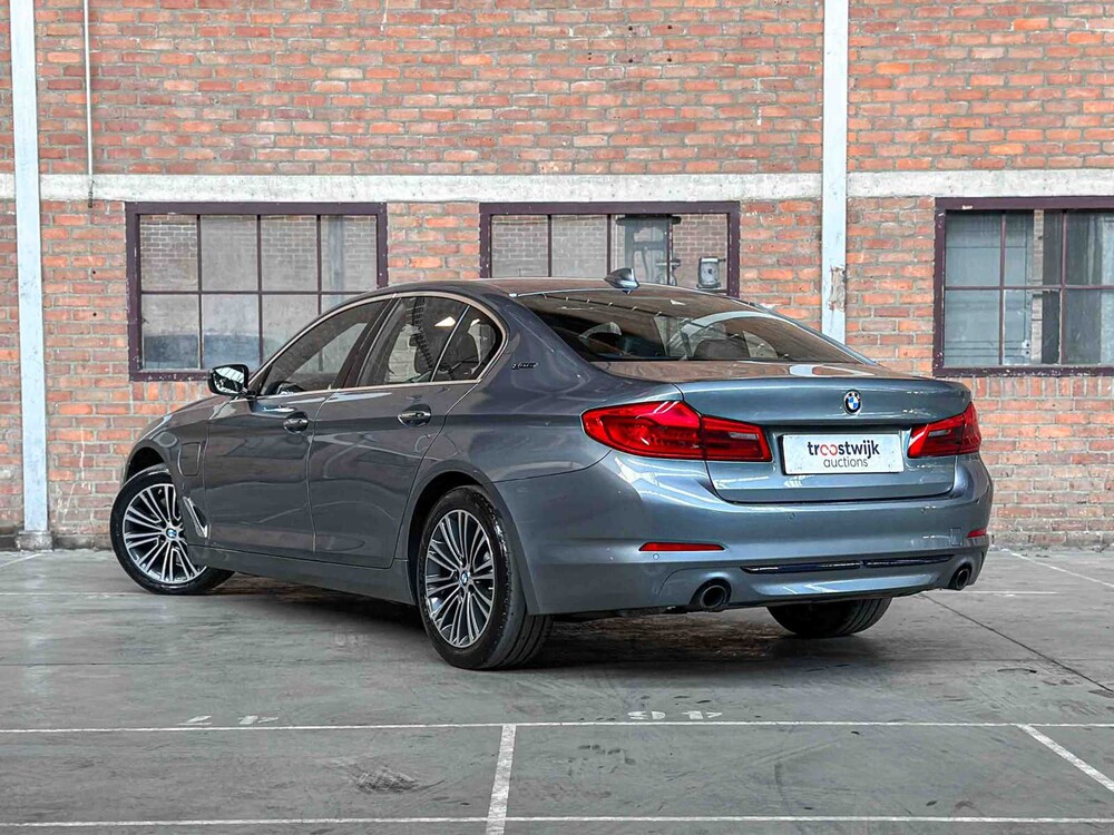 BMW 530e iPerformance High Executive 184PS 2018 5er, SH-236-P