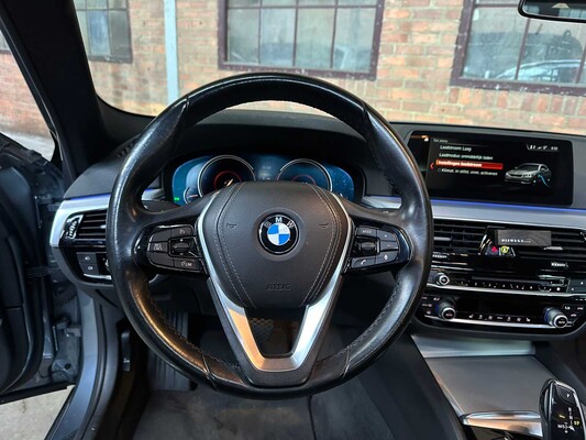 BMW 530e iPerformance High Executive 184pk 2018 5-serie, SH-236-P