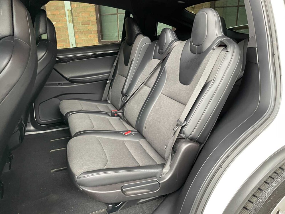 Tesla Model X 75D Base 7p 333PS 2018 (Original-NL), ST-663-B