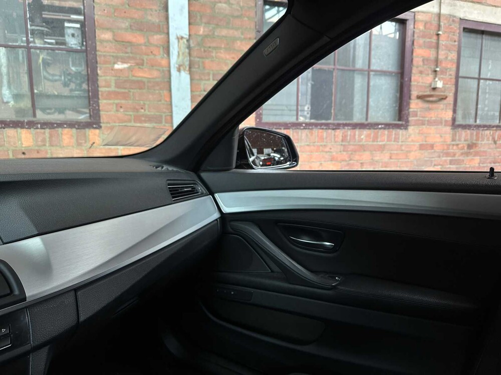 BMW 520i Touring M Sport Edition 184pk 2017 F11 5-serie, KZ-889-H