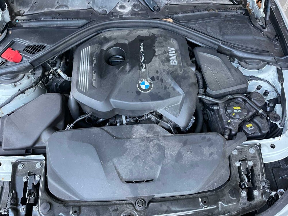 BMW 320i Essential 2.0 184pk 2015 3-Serie, HB-971-D