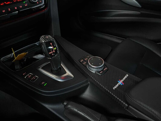 BMW 320i Essential 2.0 184hp 2015 3-Series, HB-971-D