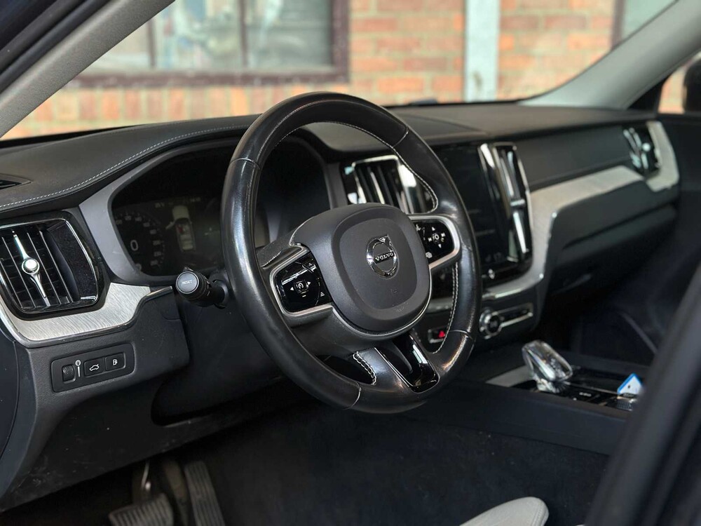 Volvo XC60 2.0 T8 TE AWD Momentum Pro 303pk 2019, S-201-TX