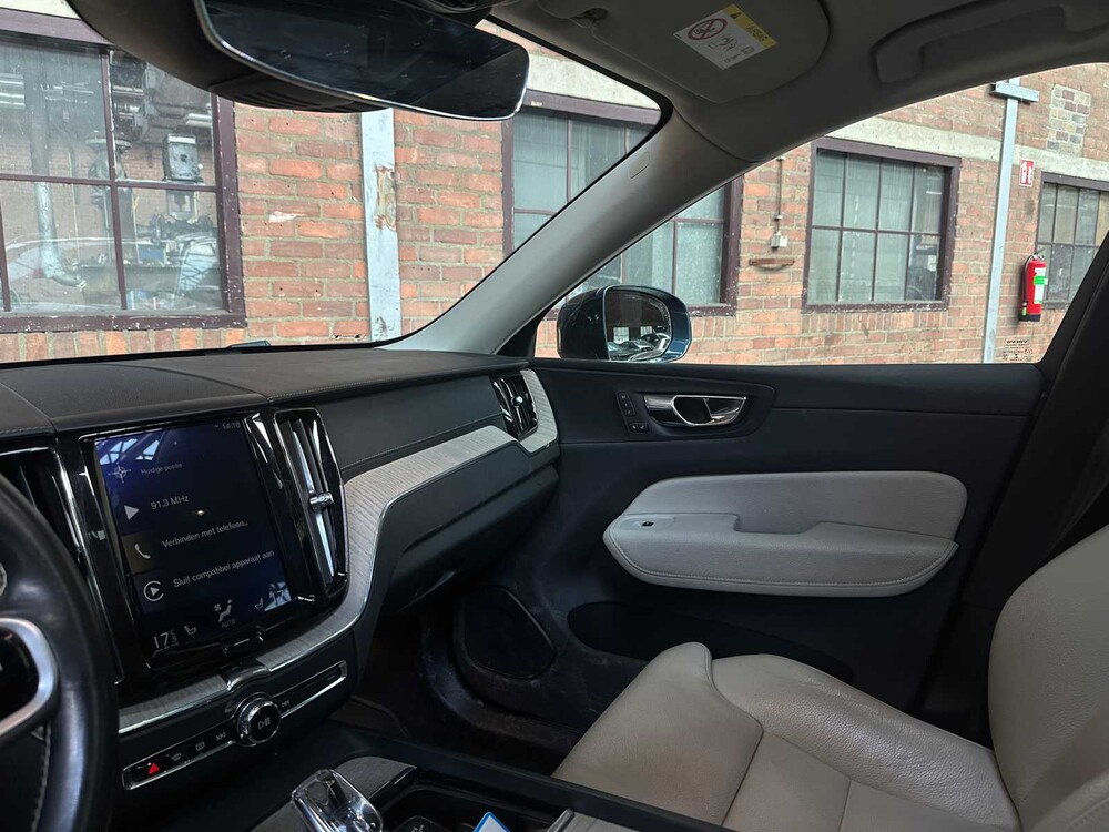 Volvo XC60 2.0 T8 TE AWD Momentum Pro 303pk 2019, S-201-TX