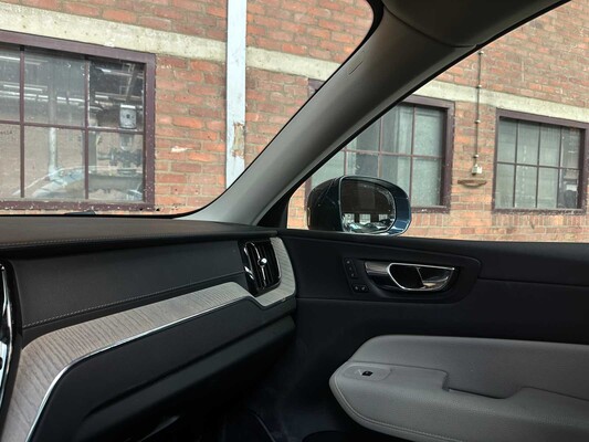 Volvo XC60 2.0 T8 TE AWD Momentum Pro 303hp 2019, S-201-TX