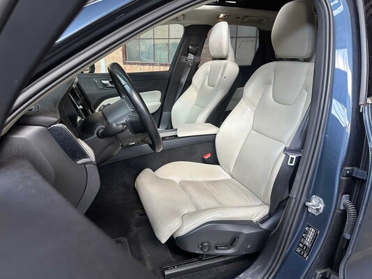 Volvo XC60 2.0 T8 TE AWD Momentum Pro 303hp 2019, S-201-TX