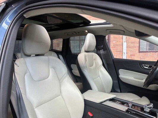 Volvo XC60 2.0 T8 TE AWD Momentum Pro 303hp 2019, S-201-TX
