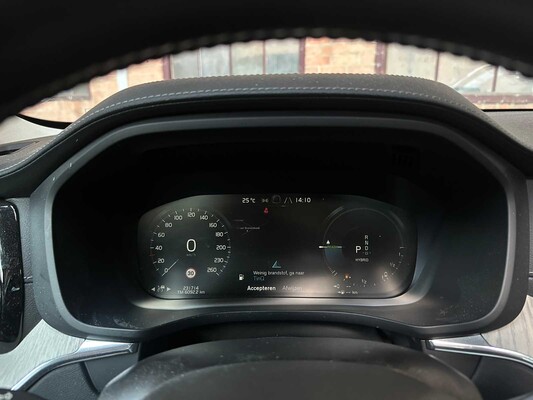 Volvo XC60 2.0 T8 TE AWD Momentum Pro 303hp 2019, S-201-TX