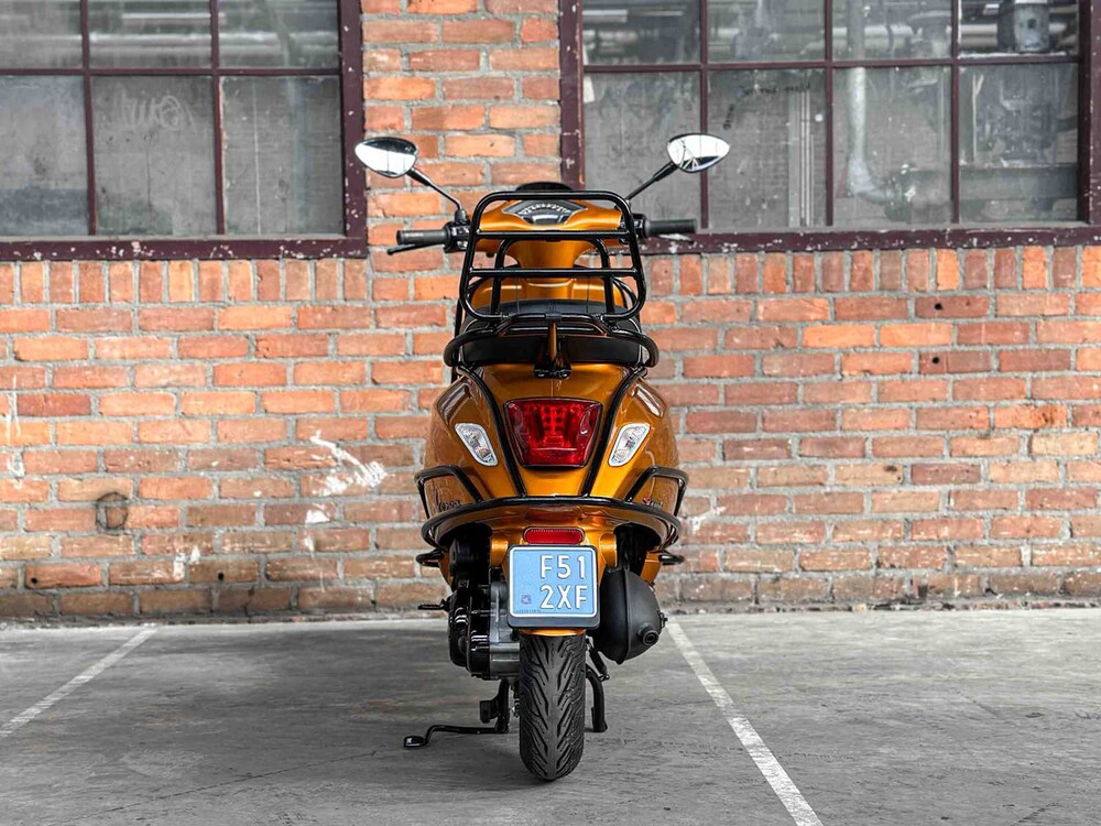 Vespa Sprint 4T (CUSTOM) 2014, F-512-XF Scooter