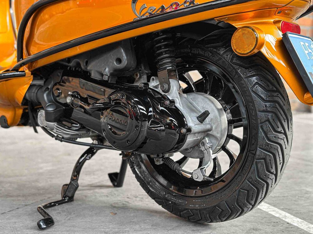 Vespa Sprint 4T (CUSTOM) 2014, F-512-XF Scooter