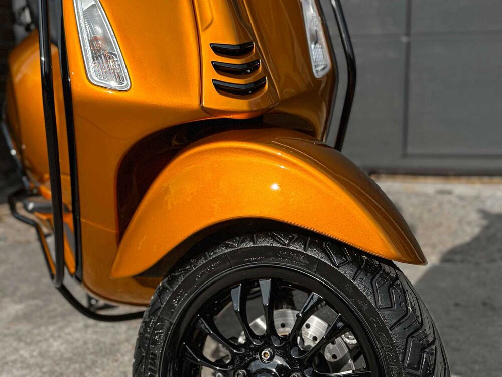 Vespa Sprint 4T (CUSTOM) 2014, F-512-XF Scooter