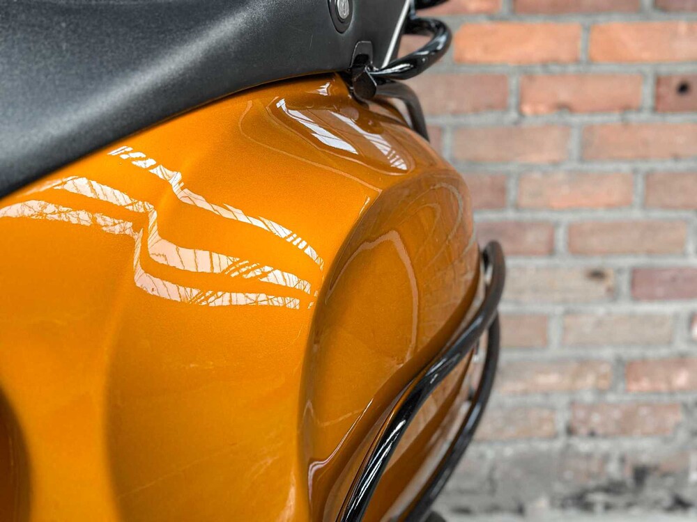 Vespa Sprint 4T (CUSTOM) 2014, F-512-XF Scooter