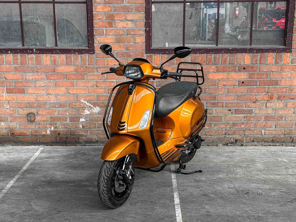 Vespa Sprint 4T (CUSTOM) 2014, F-512-XF Scooter