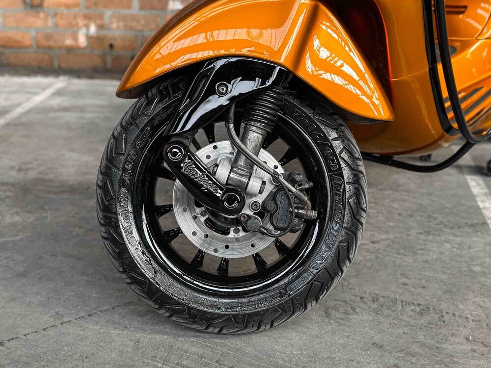 Vespa Sprint 4T (CUSTOM) 2014, F-512-XF Scooter