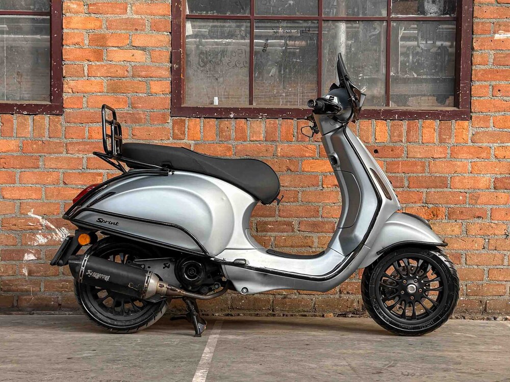 Vespa Sprint Primavera 4T 2016 (CUSTOM), DGN-46-R Scooter