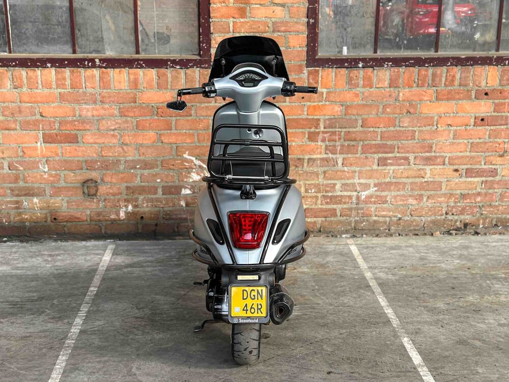 Vespa Sprint Primavera 4T 2016 (CUSTOM), DGN-46-R Scooter