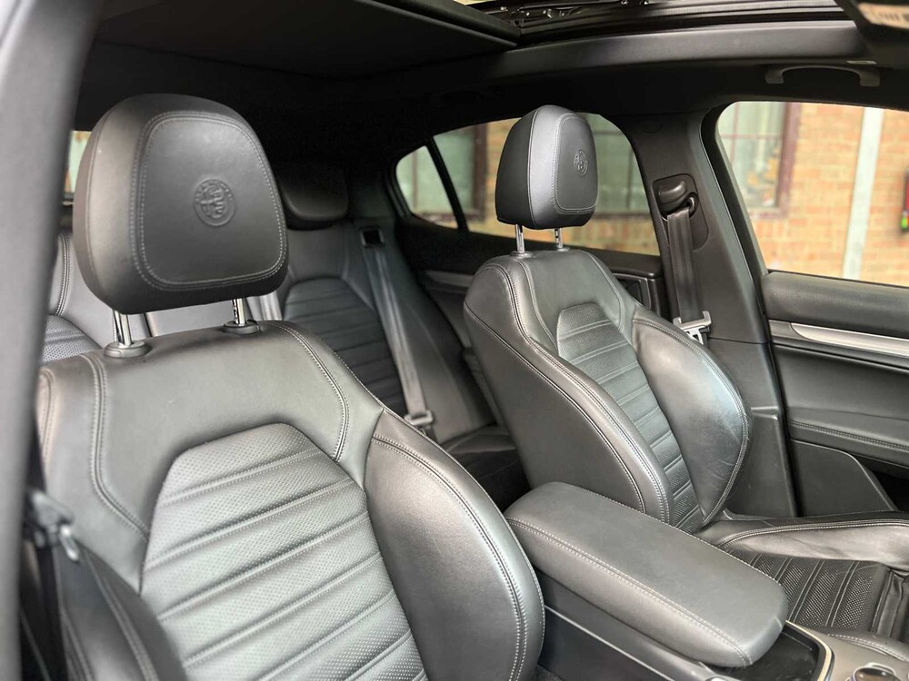 Alfa Romeo Stelvio 2.2 JTD AWD Veloce 209pk 2020, J-329-XH