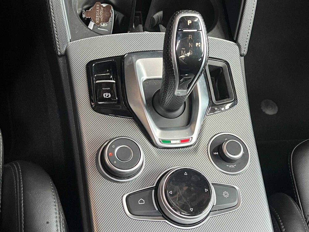 Alfa Romeo Stelvio 2.2 JTD AWD Veloce 209pk 2020, J-329-XH