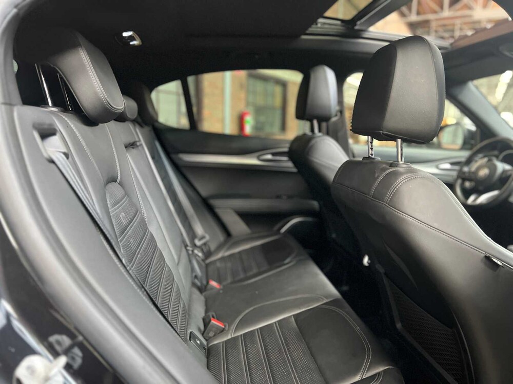 Alfa Romeo Stelvio 2.2 JTD AWD Veloce 209pk 2020, J-329-XH