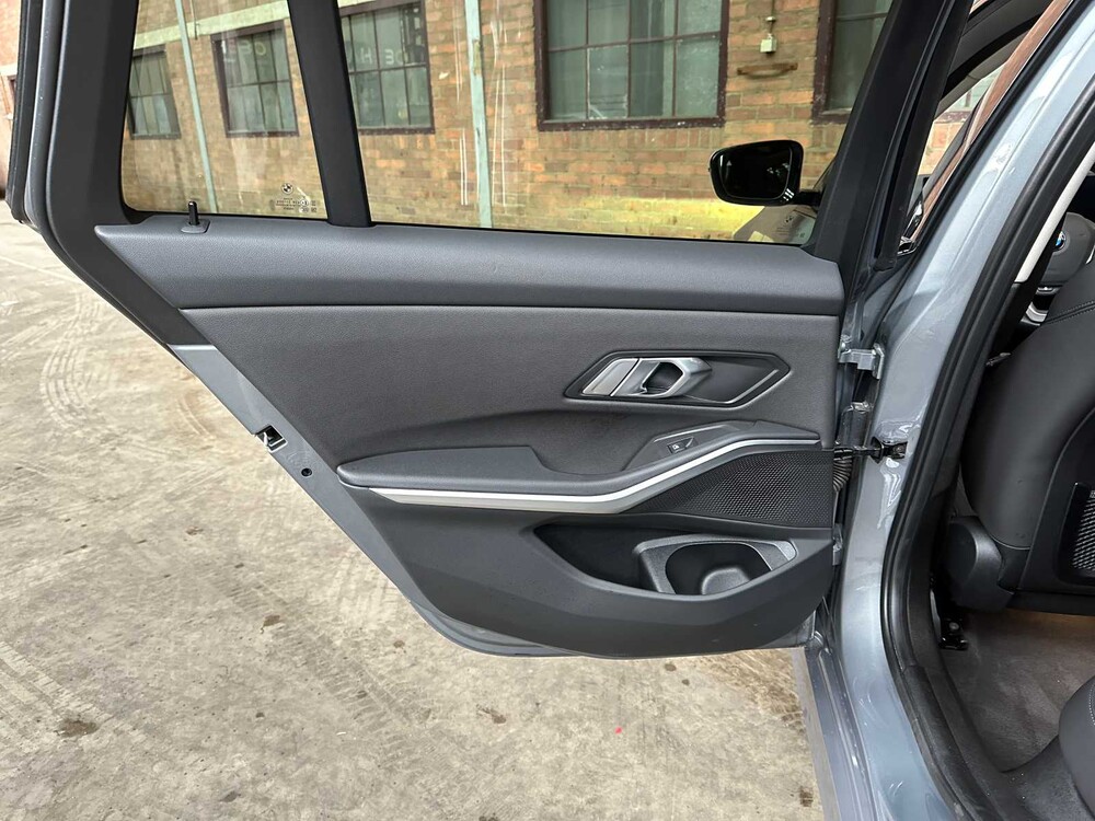 BMW 318d Touring 2.0 G21 150pk 2023 3-Serie 