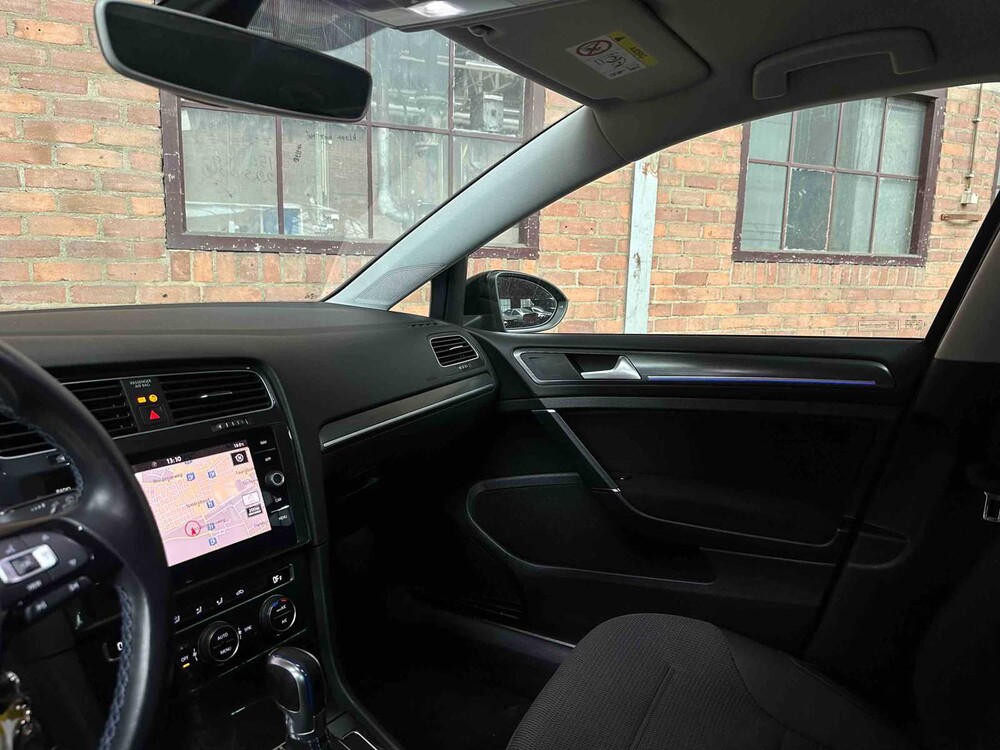 Volkswagen e-Golf 136pk 2019 (Origineel-NL), ZF-315-L