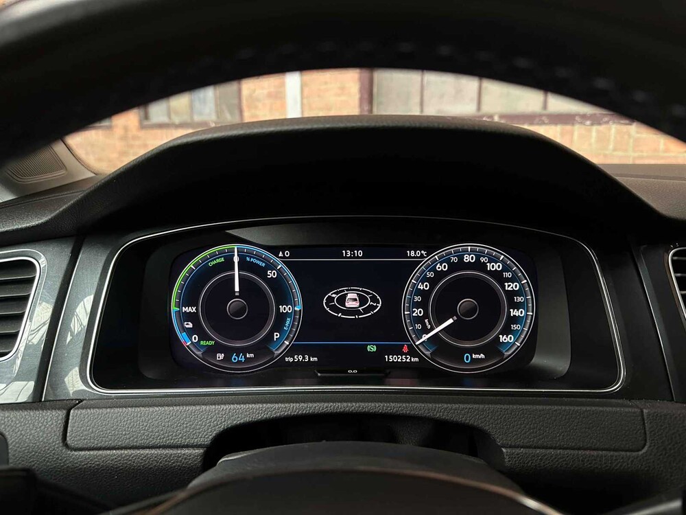 Volkswagen e-Golf 136pk 2019 (Origineel-NL), ZF-315-L