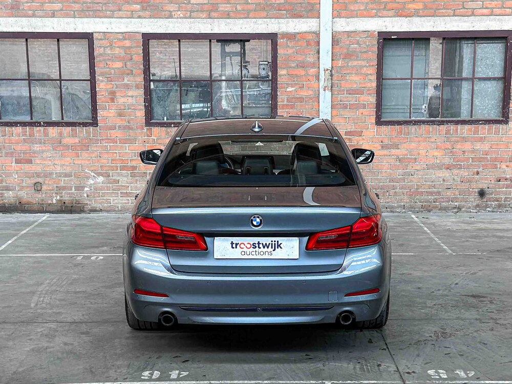 BMW 530e iPerformance High Executive 184PS 2018 5er, SH-236-P