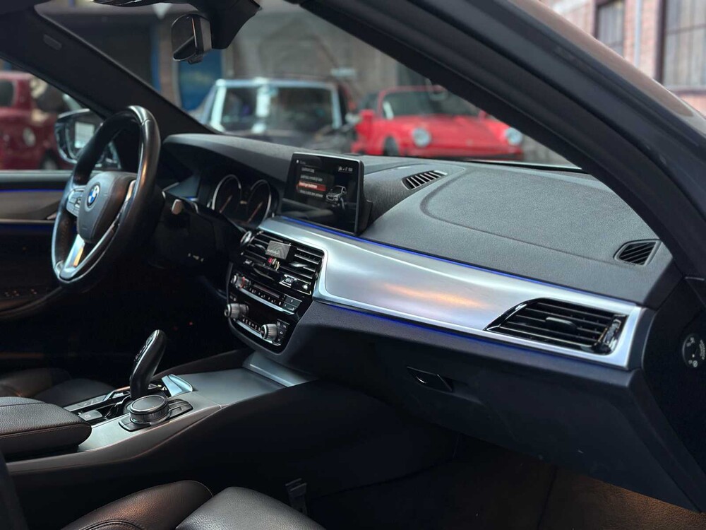 BMW 530e iPerformance High Executive 184PS 2018 5er, SH-236-P