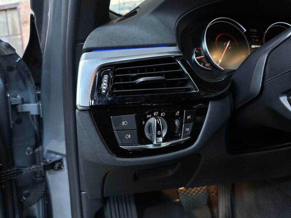 BMW 530e iPerformance High Executive 184PS 2018 5er, SH-236-P